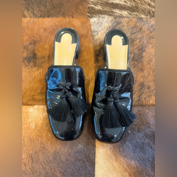 CHRISTIAN LOUBOUTIN BARRY DANDELION PATENT LEATHER Mules - Picture 2 of 9